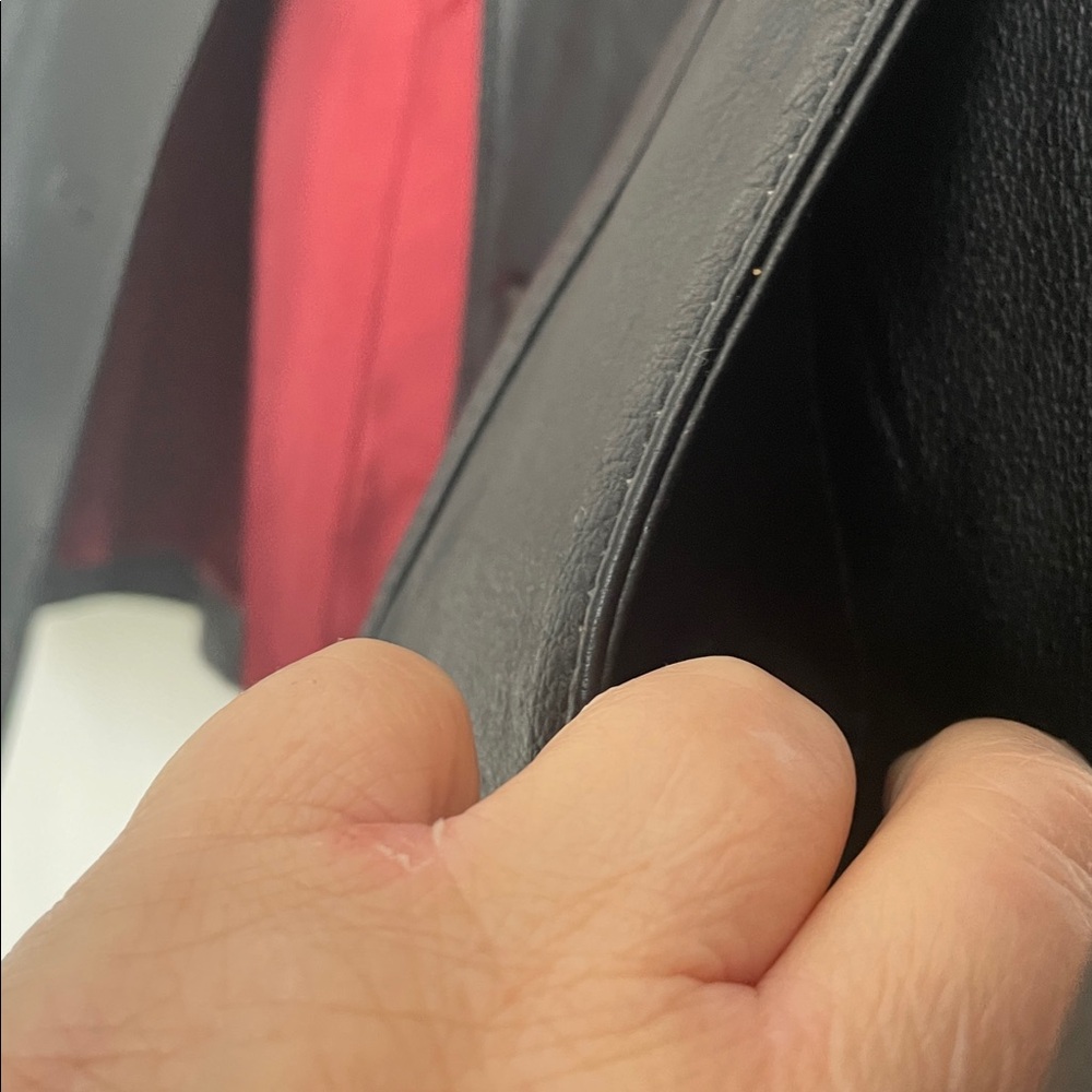 Leather jacket - Picture 4 of 7